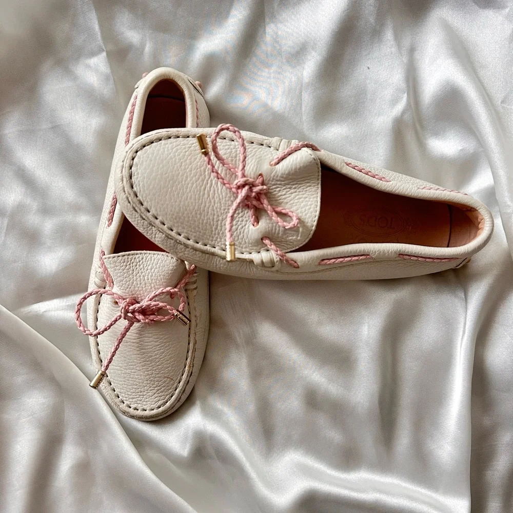 TOD’s Elegant White and Pink Women's Loafers